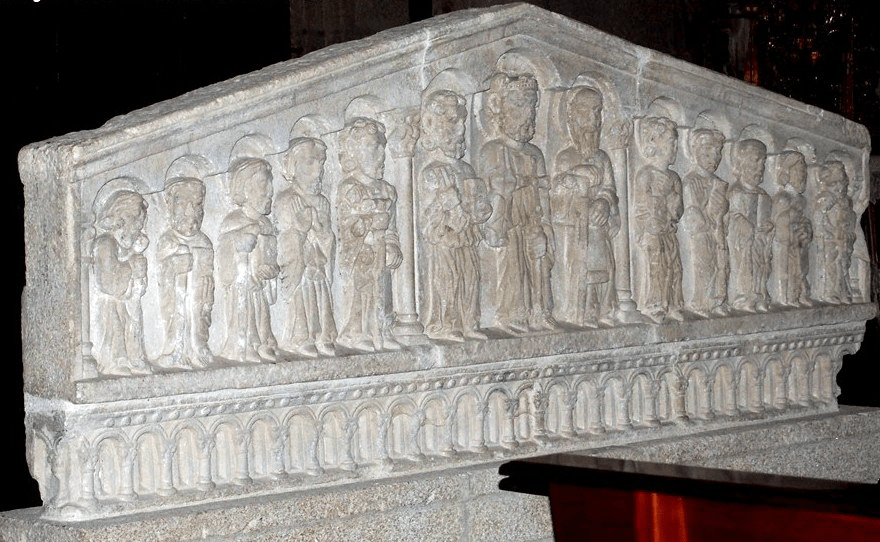 retablo piedra iglesia Santo Estevo de Ribas de Sil - Ribeira Sacra